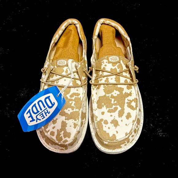 Hey Dudes Wendy Funk Cow - Picture 1 of 7